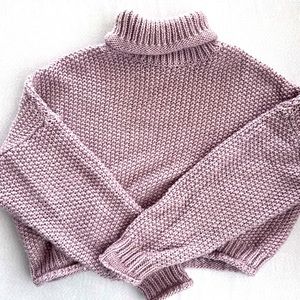 Anthropologie Moth Chunky Knit Sweater in Lavender (Size M). Cropped & Oversized